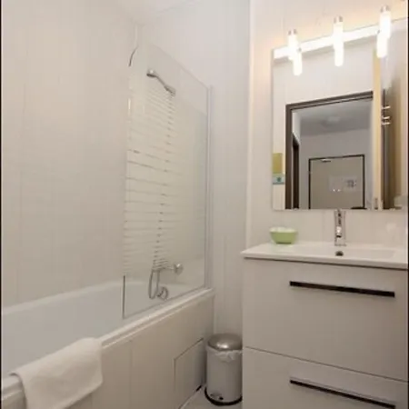 佩莱迈勒酒店 卢德